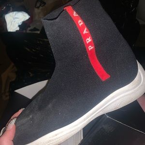 Size 9 women’s Prada shoes